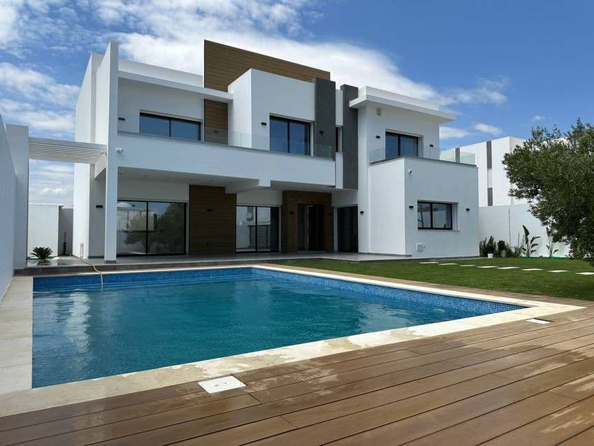 une belle demeure située à hammamet centre ville